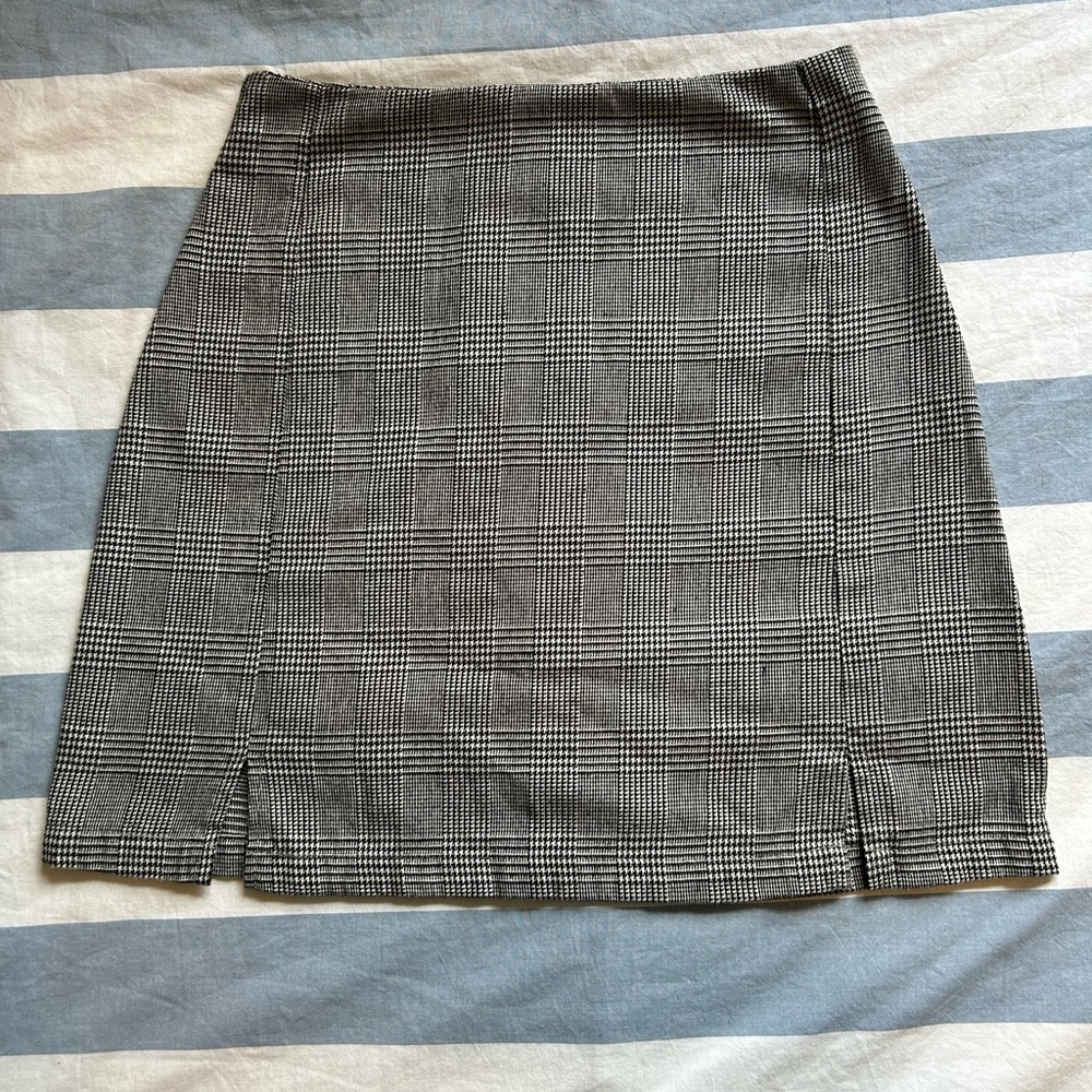Brandy Melville Black and White Plaid Mini Skirt